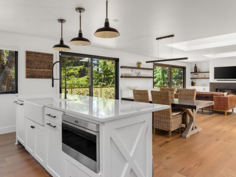 White,And,Bright,Kitchen,,Dining,,And,Living,Room,In,New