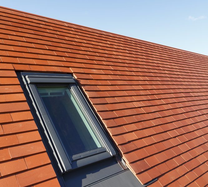 Roof,Light,Velux,Style,Window,In,A,Traditional,Plain,Clay